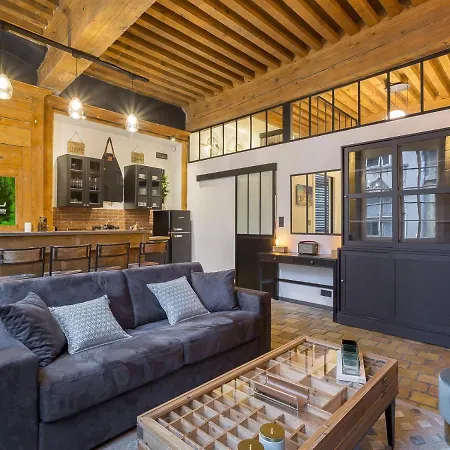 Apartment Host - Coeur Vieux &